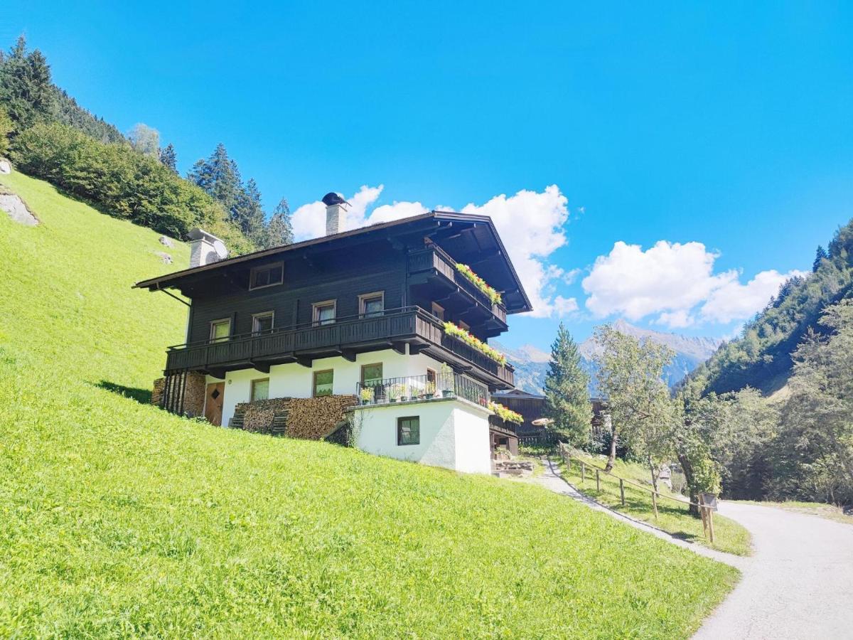 Pretty Holiday Home In Mayerhofen With Balcony Mayrhofen Ngoại thất bức ảnh
